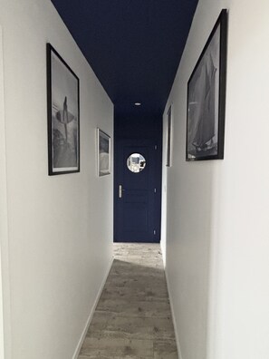 Appartement de base, salle de bain attenante | Divers