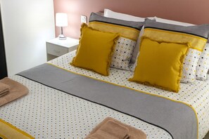 2 間睡房、熨斗/熨衫板、Wi-Fi、床單