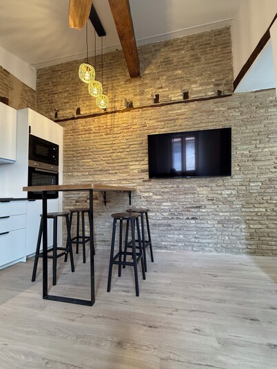 BEAUTIFUL PENTHOUSE WITH VIEWS IN THE CENTER OF PAMPLONA