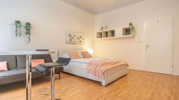 Eenvoudige kamer | Een strijkplank/strijkijzer, gratis wifi