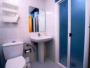 Apartment | Bathroom - Mountain Getaway in Sierra Nevada (Monachil)