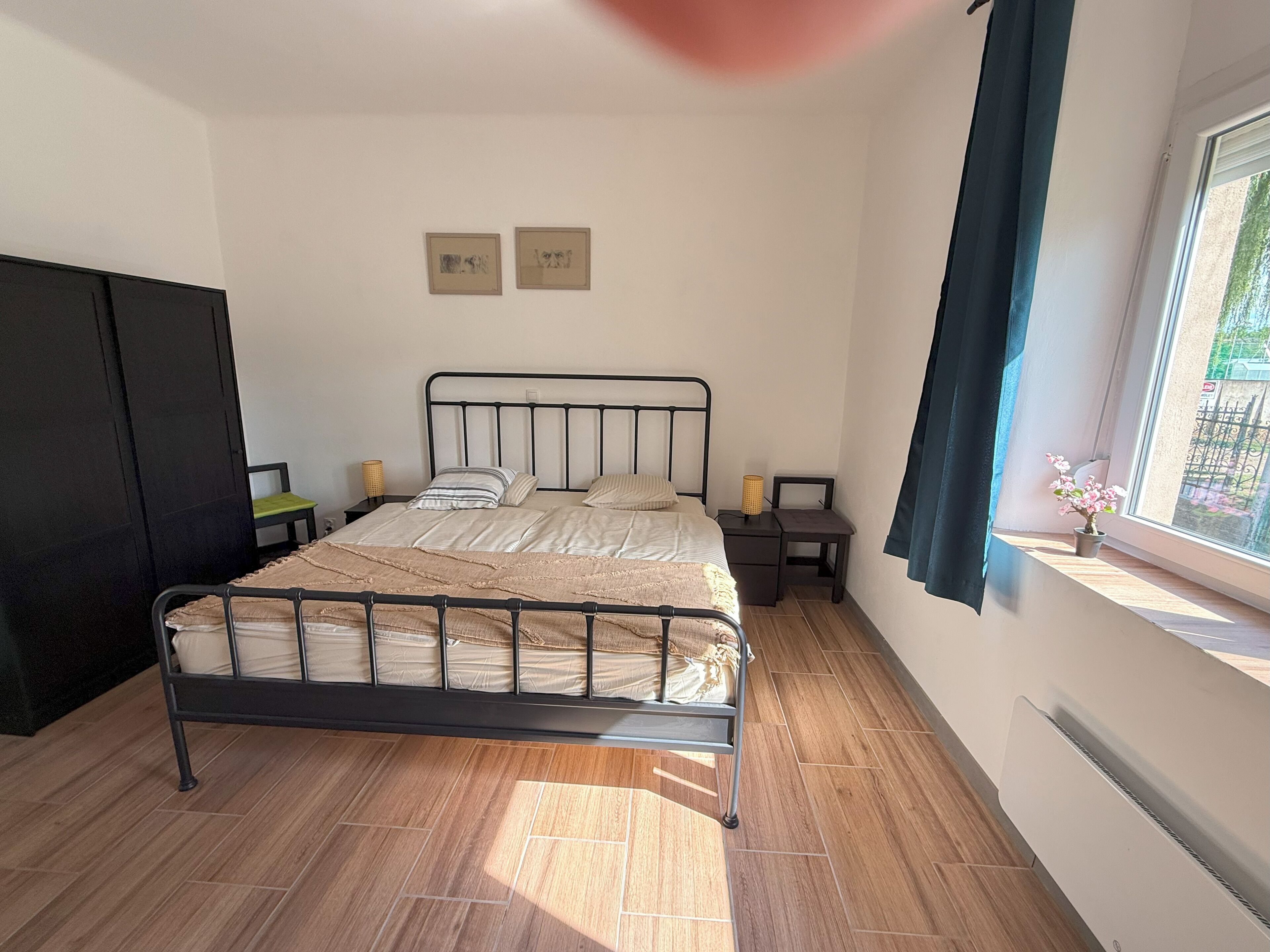 Accès Internet, draps fournis