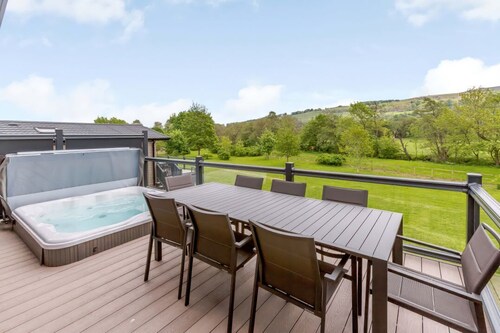 Ravenstone (Pet), Aysgarth