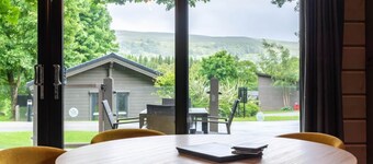 Middleham (Pet), Aysgarth