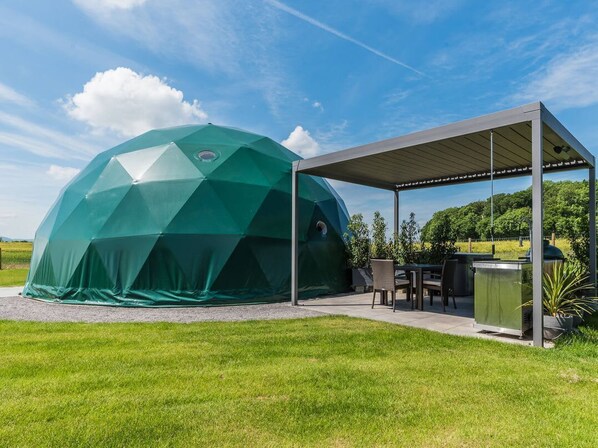 Outdoor dining - Stokesley (Pet), Great Ayton (Middlesbrough)