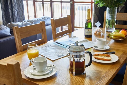 Bargany (Pet), Dailly