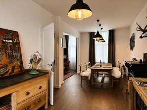 Dining - Chic Vintage Apartment in Spa (Spa)