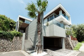 Unclassified image, 4 of 6, button - 【Château Marine by SUNGA】Luxury Ocean View Villa Shonan Kamakura Hotel (Kamakura)