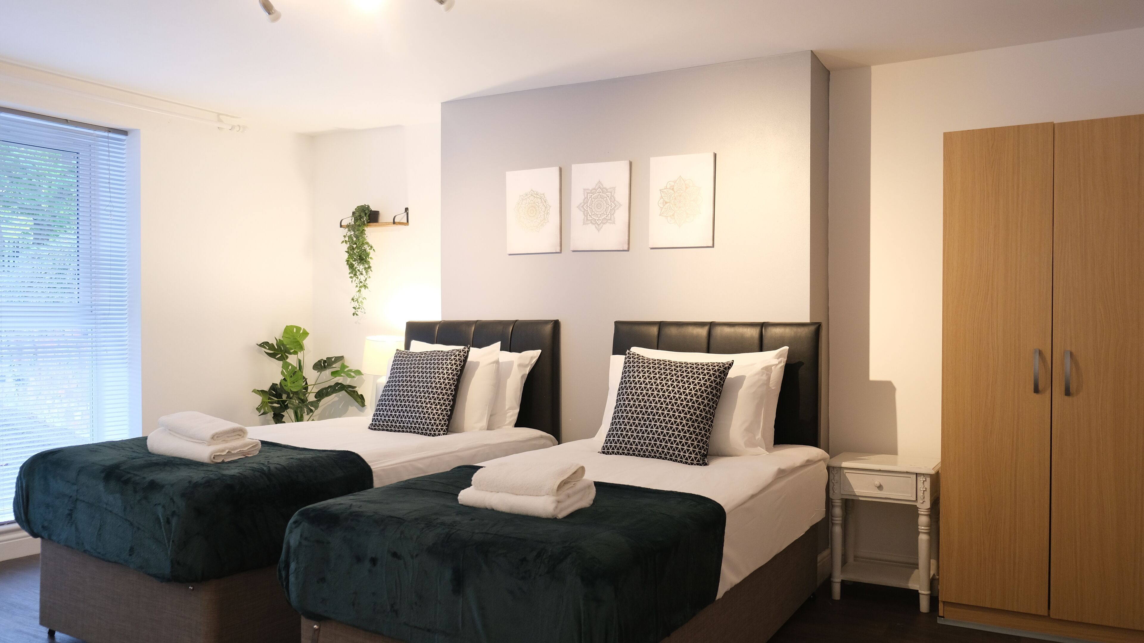 2 soverom, strykejern/-brett, wi-fi (inkludert) og sengetøy