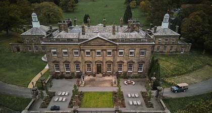 Denton Hall - sleeps 20 guests in 10 bedrooms