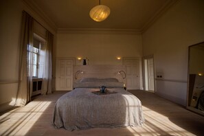 10 chambres, accès Internet, draps fournis