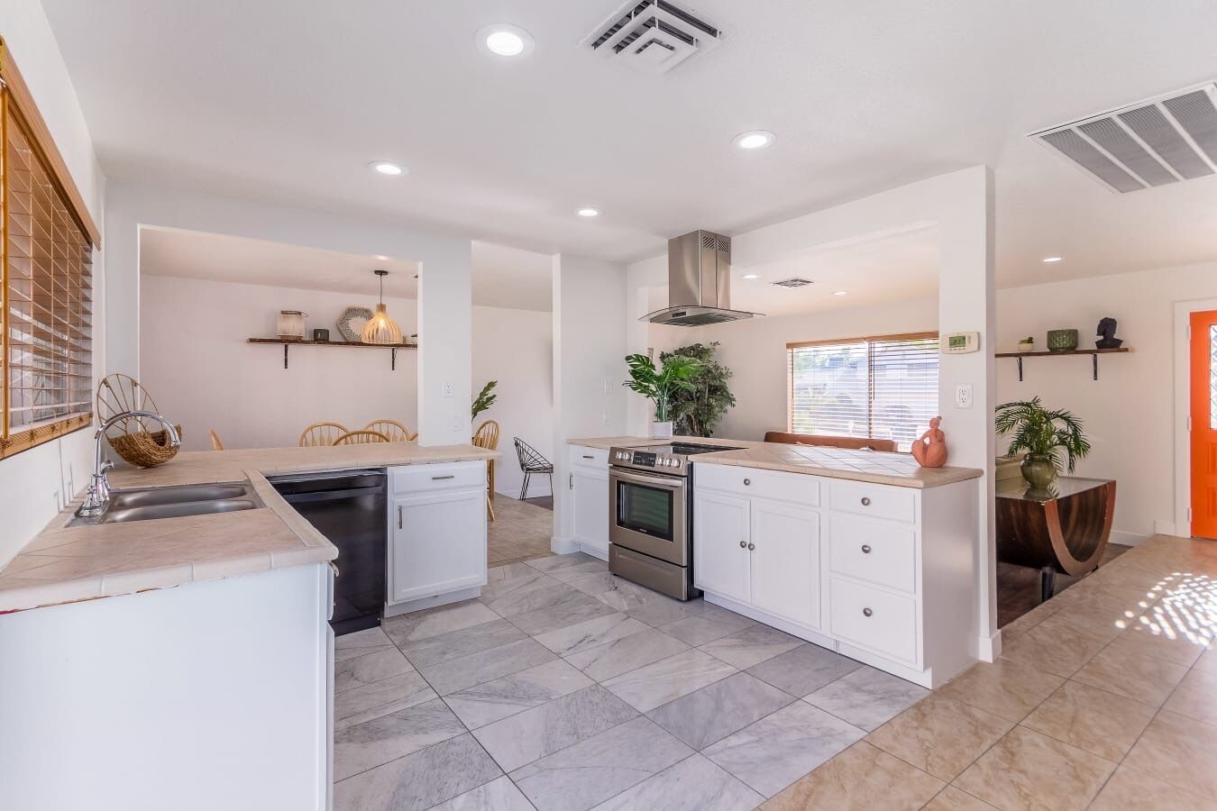 Køleskab, mikrobølgeovn, ovn, opvaskemaskine