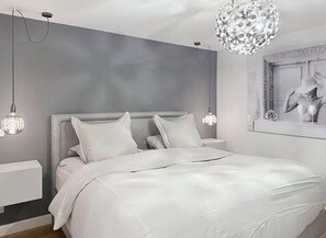 4 habitaciones, tabla de planchar con plancha, wifi y ropa de cama
