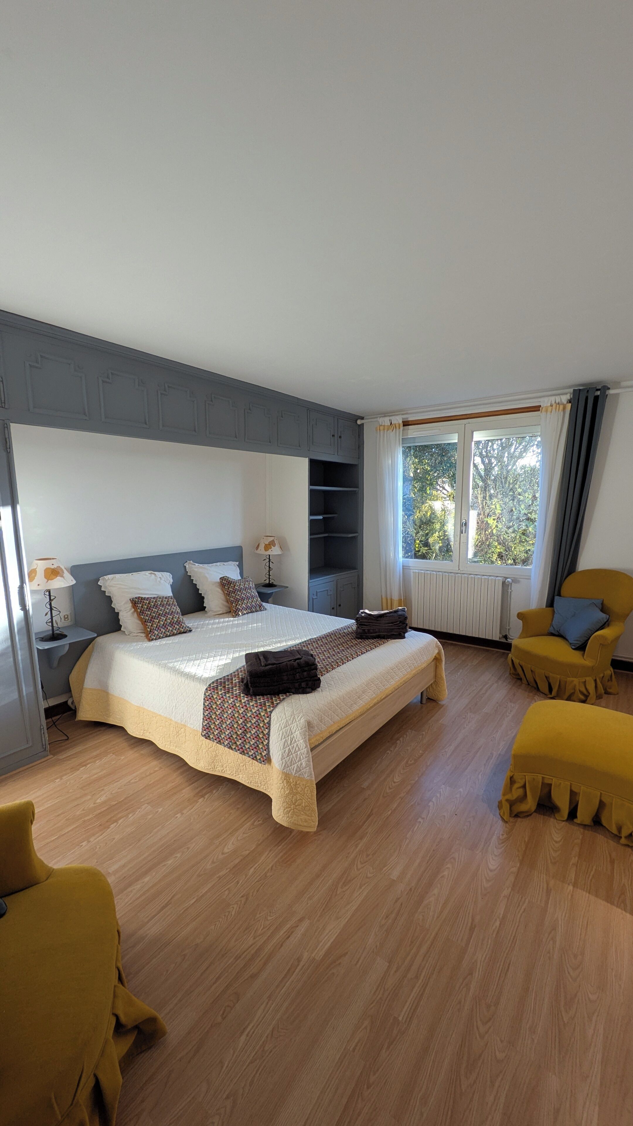 4 chambres, fer et planche à repasser, lit parapluie, Wi-Fi gratuit