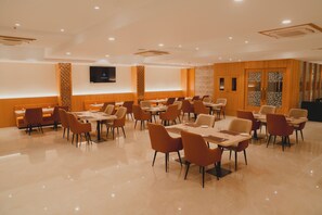 Meeting facility - Hotel Siddharth Grand (Varanasi)