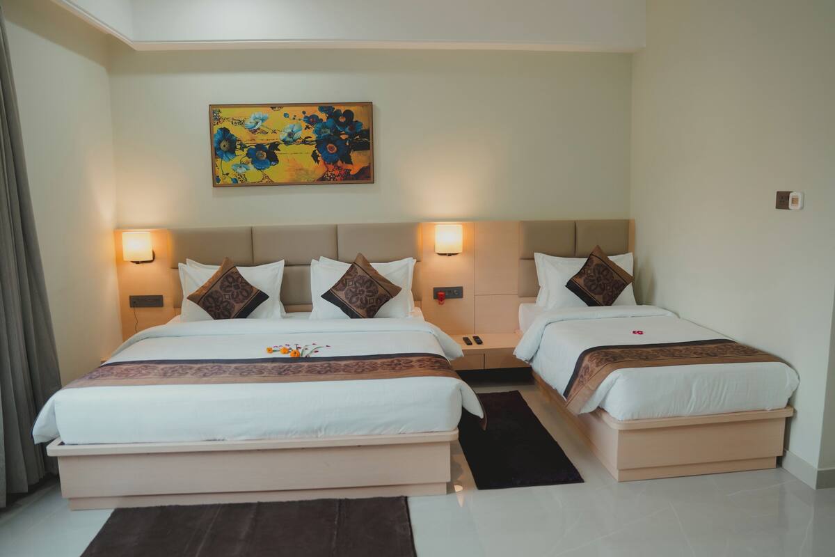 Executive Triple Room | In-room safe, desk, laptop workspace, iron/ironing board