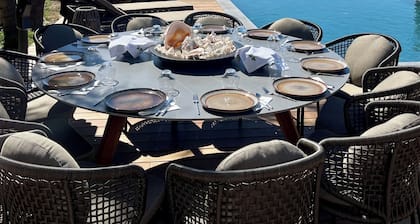 Villa Mahina - Exceptional, with swimming pool, bar & fitness, 10 min from the beaches