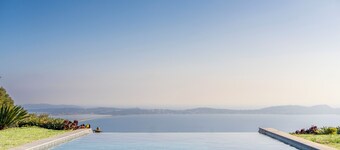 Villa Mahina - Exceptional, with swimming pool, bar & fitness, 10 min from the beaches