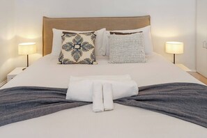3 bedrooms, desk, iron/ironing board, WiFi
