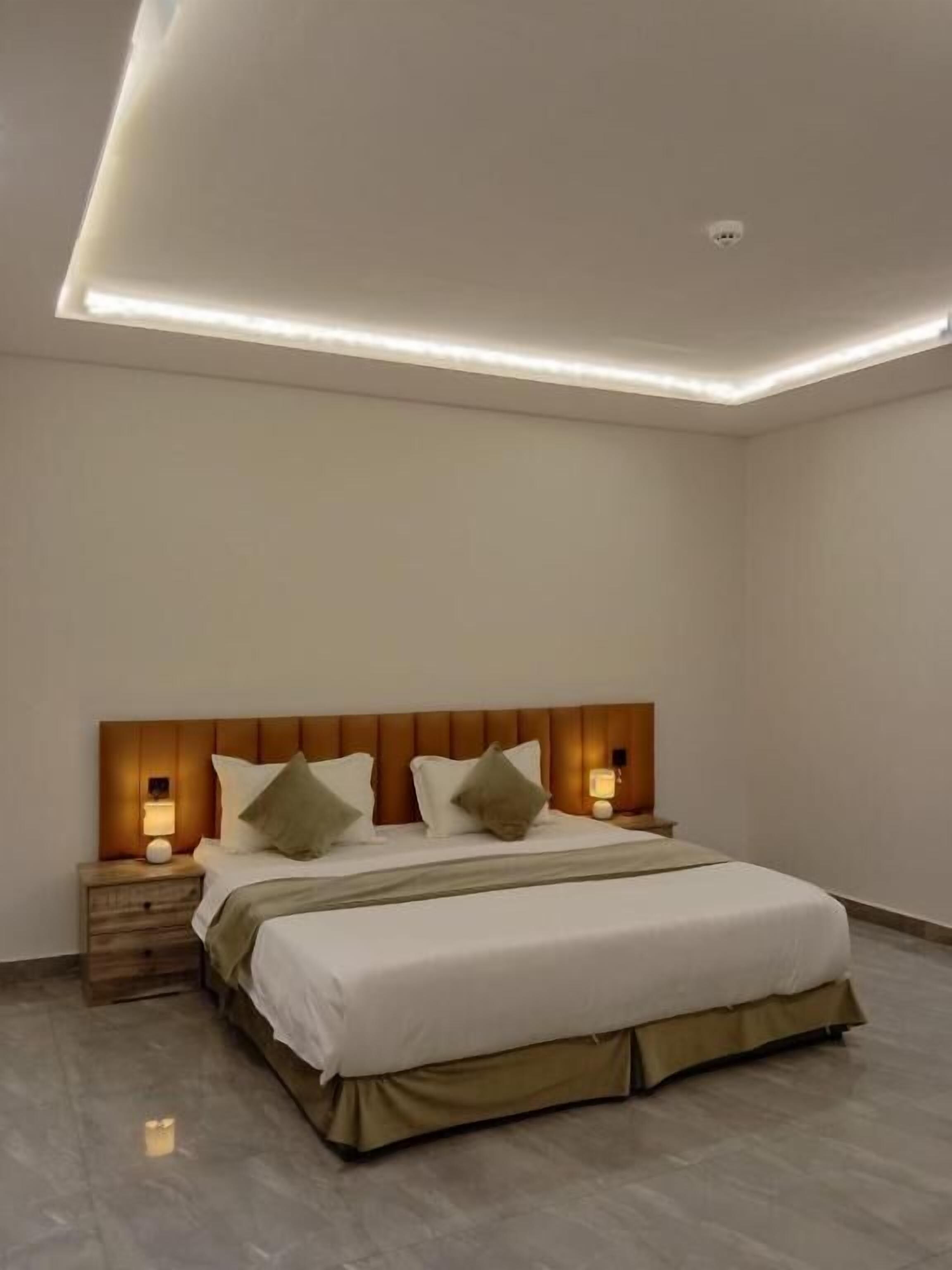 Leilighet, balkong, byutsikt | Strykejern/-brett, wi-fi (inkludert) og rullestolvennlig