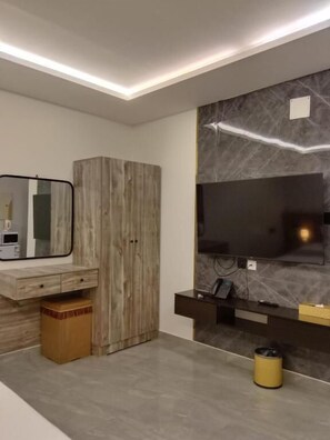 Studio, parveke, kaupunkinäköala | Sisätilat