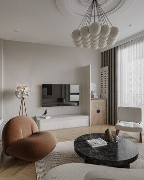 Artículos del minibar gratis y decoración personalizada 