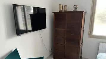 House | 5 bilik tidur, dilengkapkan perabot secara berasingan