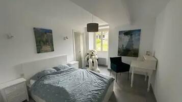 House | 5 bedrooms, individually furnished