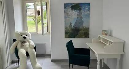 Lovely Holiday Home in Loire for 10