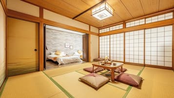 5 bedrooms, iron/ironing board, WiFi, bed sheets