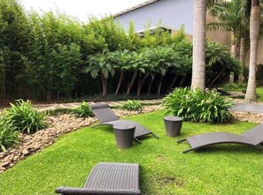 Property grounds - Gorgeous 3-BR Condo in the heart of everything! (San Rafael de Escazú)