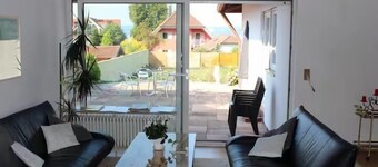 Casa Constantinus - Comfortable vacation home with garden and close to the lake in Uhldingen-