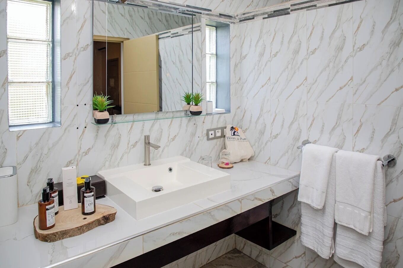 Doppia Deluxe, balcone, vista giardino | Bagno