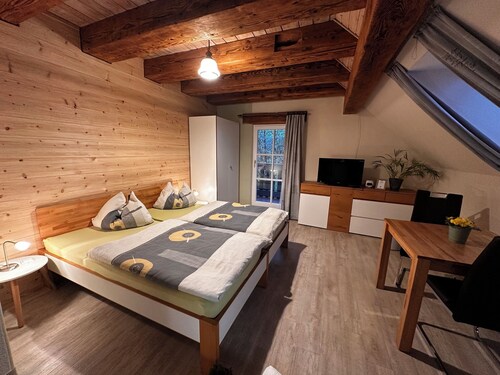 Swiss stone pine apartment - 10 minutes from the gates of Bamberg Gästehaus Roensch