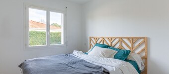 Comfortable House in Biscarrosse with Private Pool and Pets Allowed