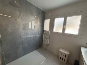 Bathroom - House for 6 at 250m from the beach, pets allowed! (La Tranche-sur-Mer)