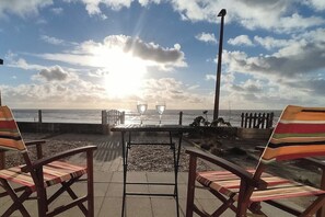Property grounds - Four Degrees West Beach House In Tywyn (Gwynedd)