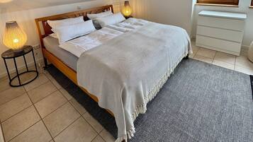 2 Schlafzimmer, Bügeleisen/Bügelbrett, Reisekinderbett, kostenloses WLAN