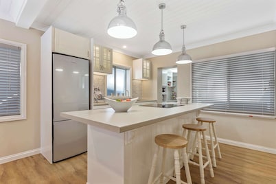 MetaWiseBnB Waterfront 3BR Coastal Escape
