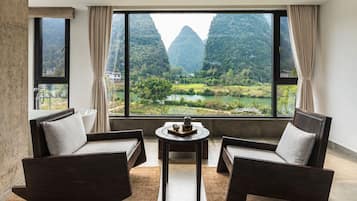 Premier Double Room, Mountain View | Premium bedding, down duvets, pillow-top beds, free minibar