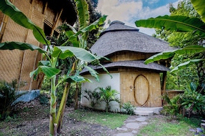 Family Bungalow, Balcony, Garden View | Garden view - Les terrasses ceningan (Ceningan Island)