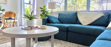 House, Multiple Beds, Pool Access, Pool View (Koda’s Retreat) | Living area