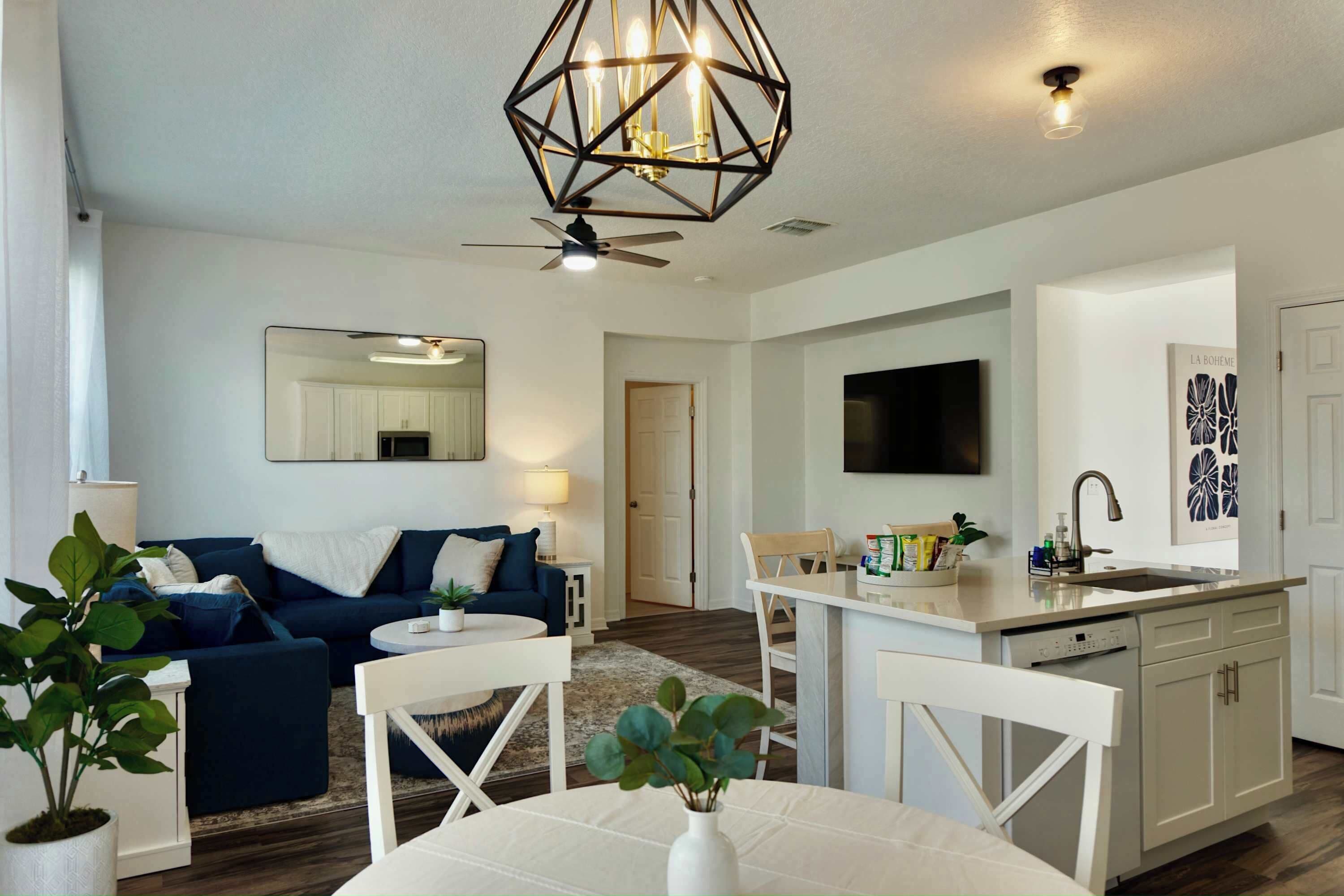 Talo, useita sänkyjä, pääsy uima-altaalle, näköala uima-altaalle (Koda’s Retreat) | Oleskelualue