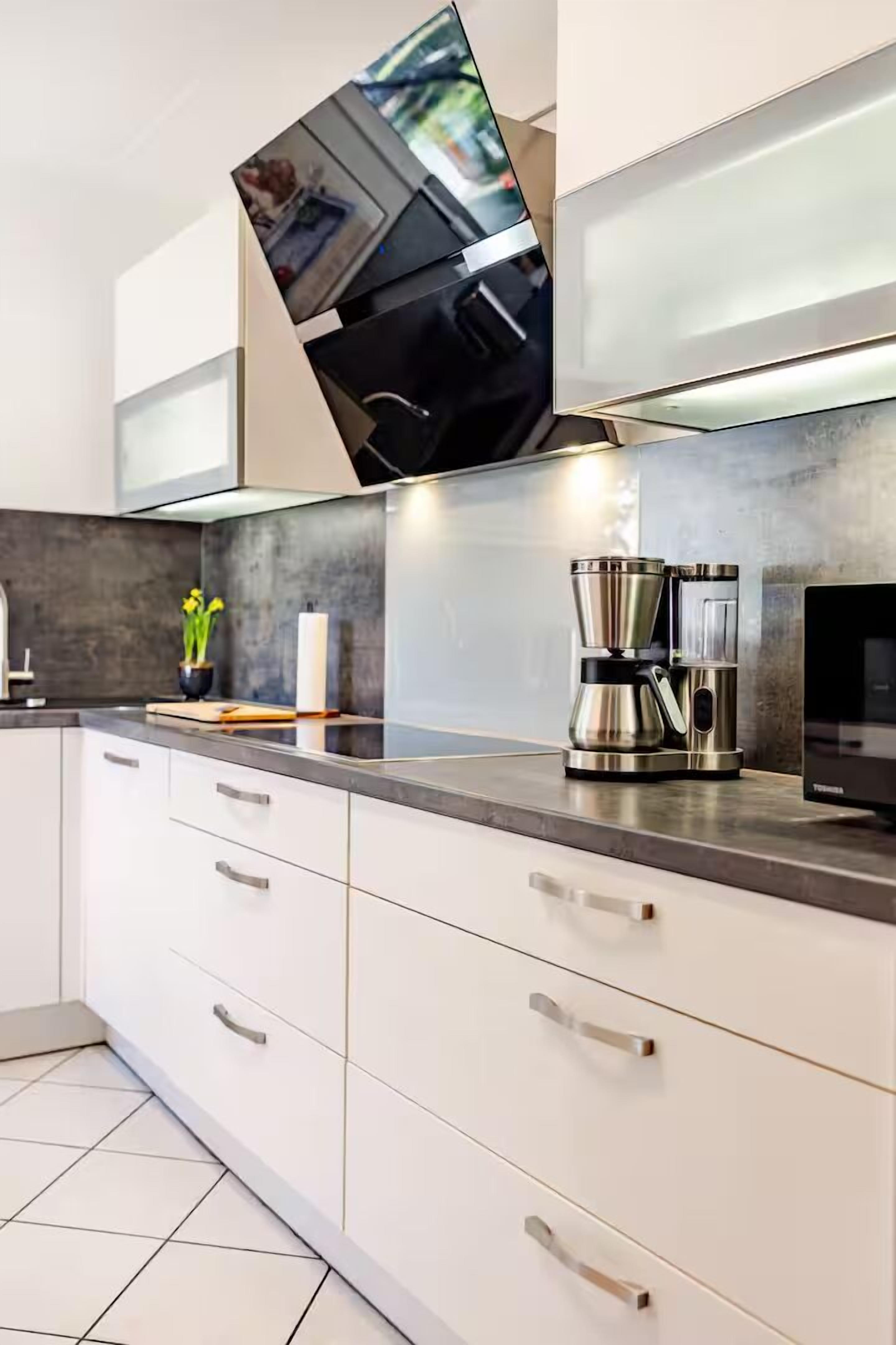 Ofen, Herdplatte, Geschirrspüler