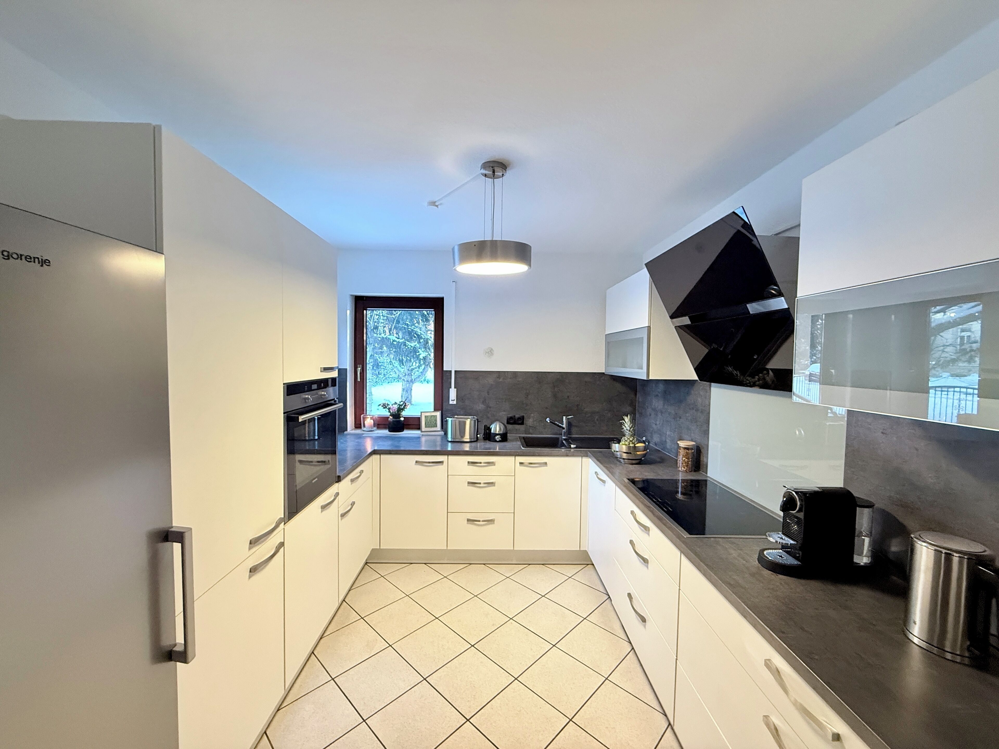 Four, plaque de cuisson, lave-vaisselle