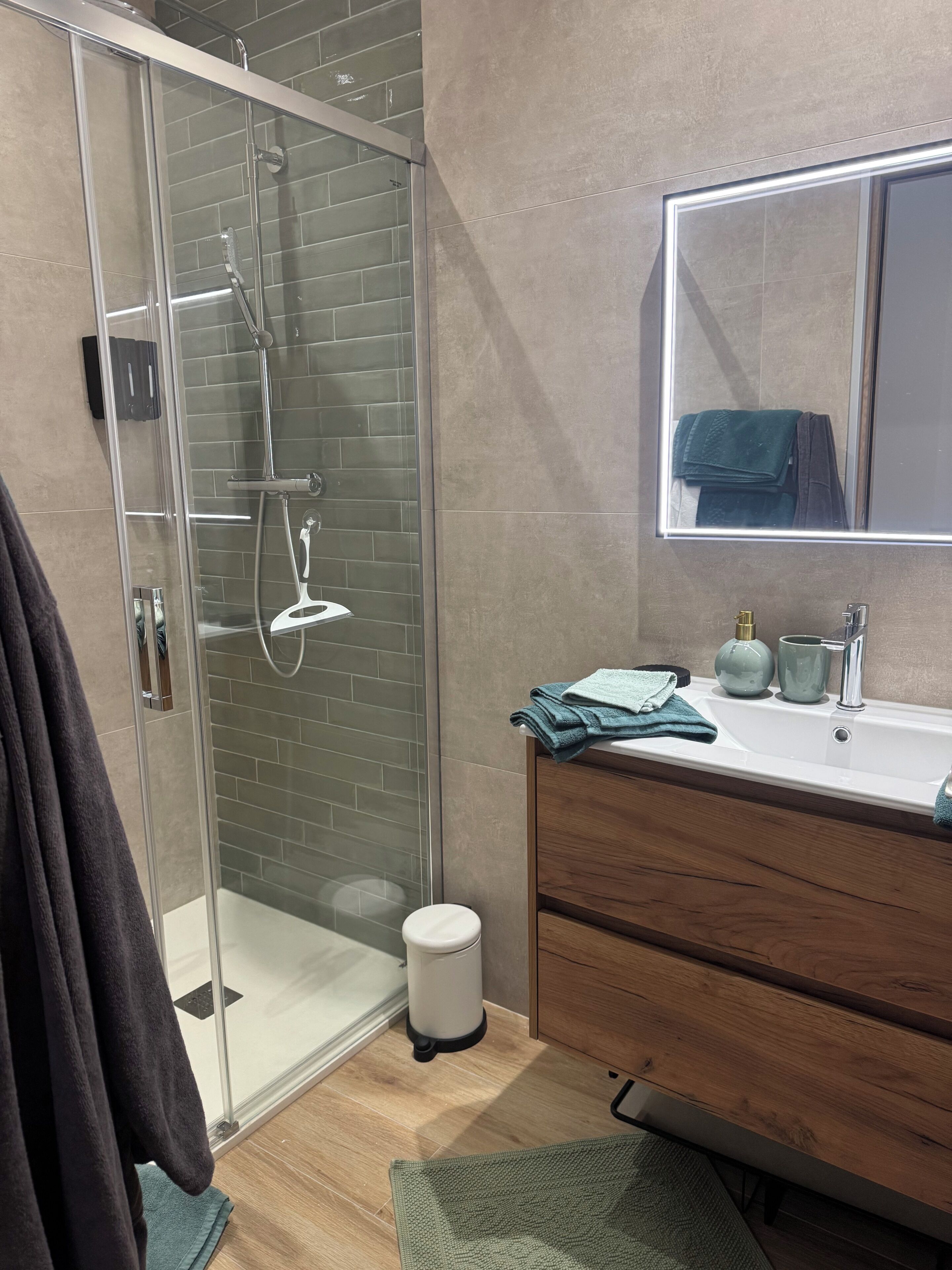 Chambre Double, vue baie | Salle de bain