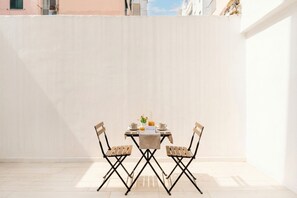Outdoor dining - Blu Mediterraneo - Comfortable Apartment Near the Sea (Bari)