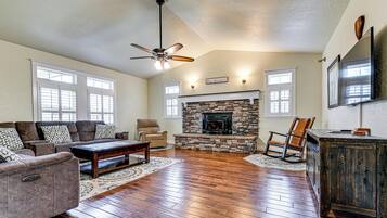 Rumah (5 Bedrooms) | Interior