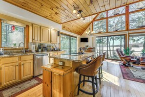 House (2 Bedrooms) | Bahagian dalam