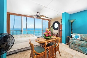 1 bedroom, WiFi, bed sheets - Kona Magic Sands 211 - sitting on top of the Kona Coast (Kailua Kona)